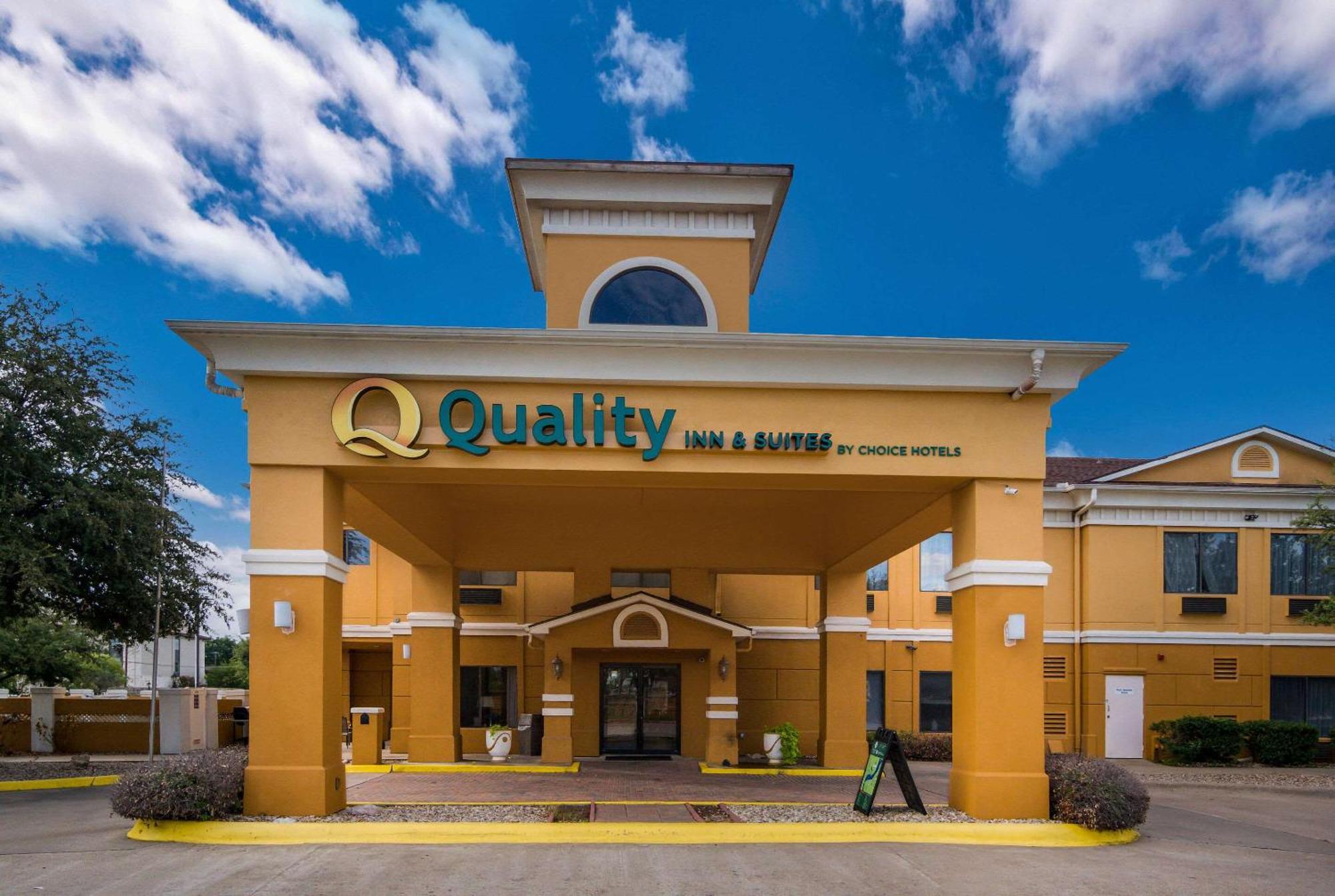 Hotel Quality & - Granbury